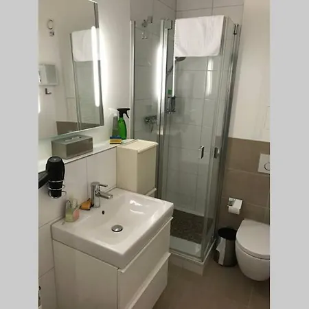 Sonnig, Modern, Zentral Mit Parkhaus Nebenan Checkin123 Appartement Wiesbaden Buitenkant foto