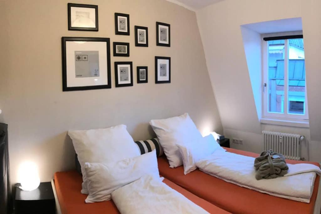 Sonnig, Modern, Zentral Mit Parkhaus Nebenan Checkin123 Apartment *