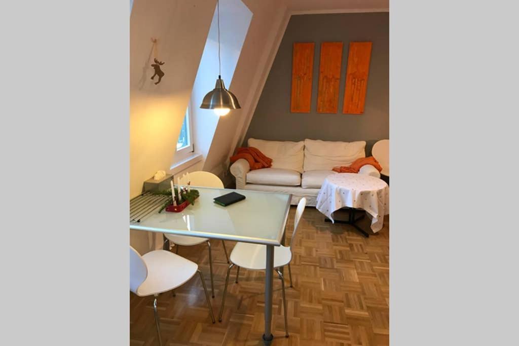 Sonnig, Modern, Zentral Mit Parkhaus Nebenan Checkin123 Appartement *