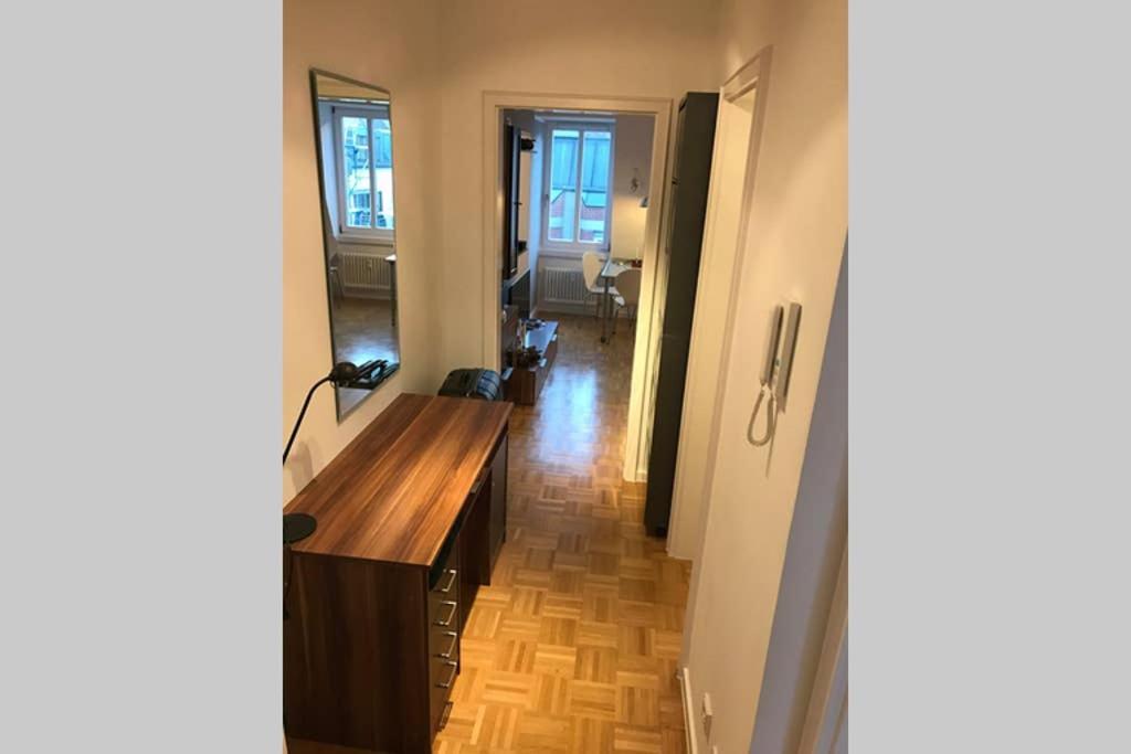 Sonnig, Modern, Zentral Mit Parkhaus Nebenan Checkin123 Apartment *